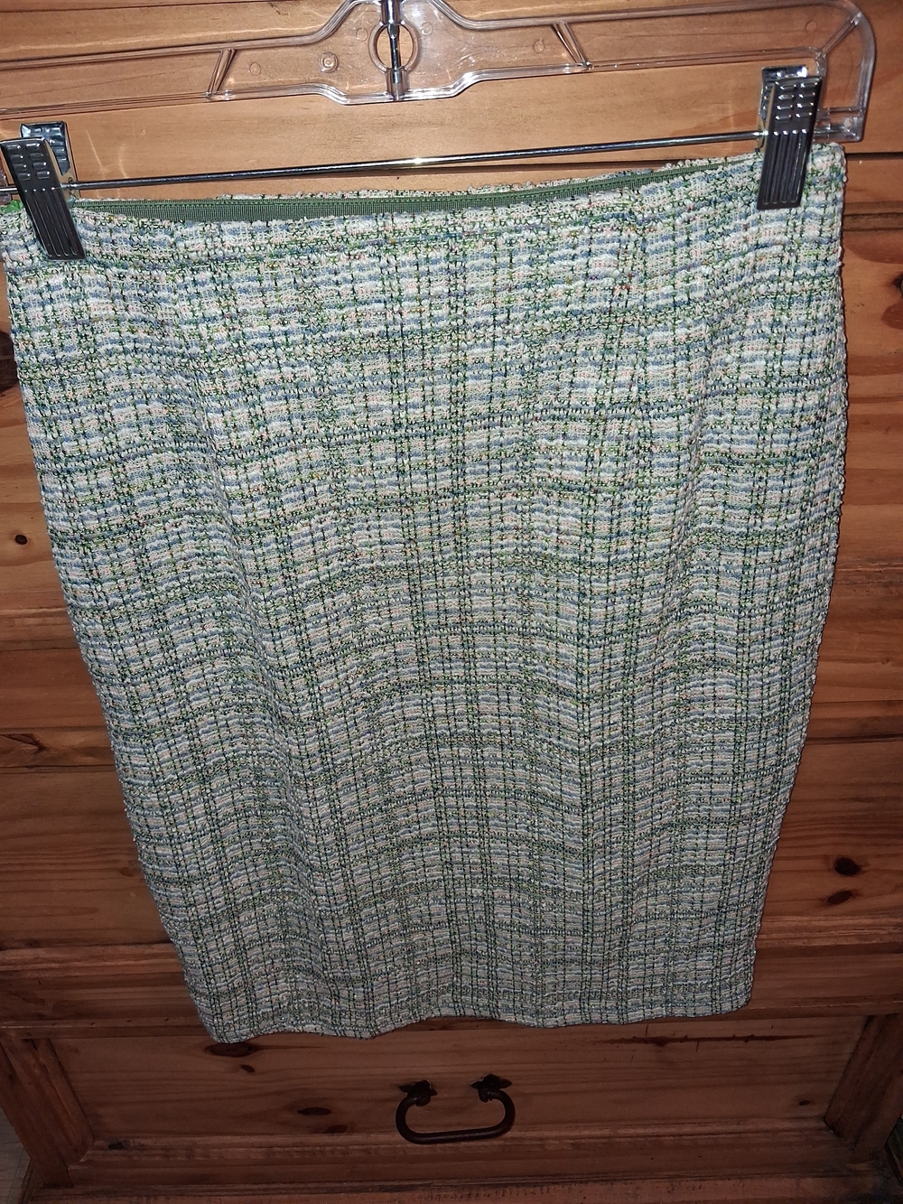 Classic Green Tweed Women's Jacket And Skirt Set - Elegant Office Wear - Picture 7 of 9